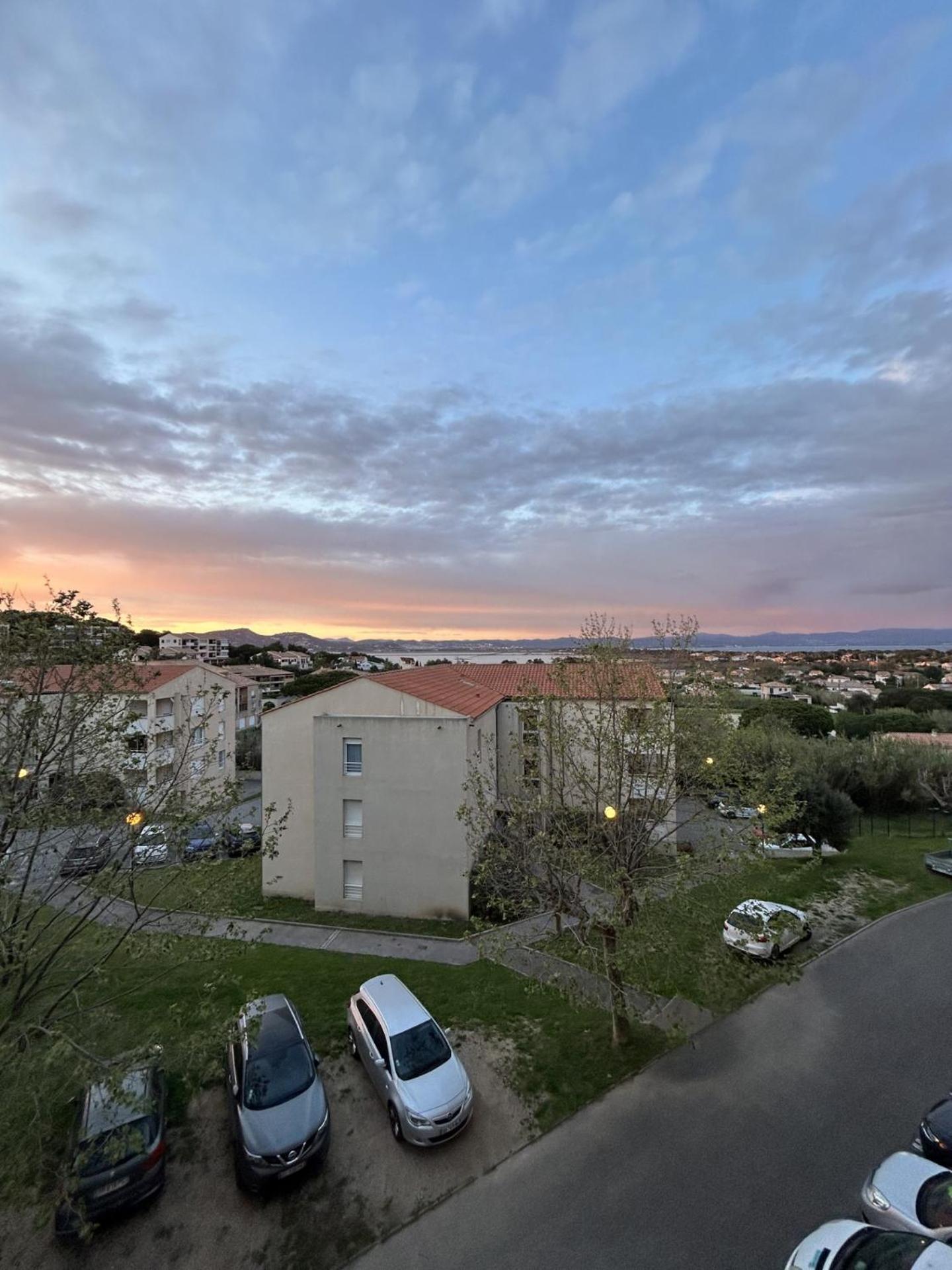 Superbe Duplex Refait A Neuf ! Apartment Hyeres